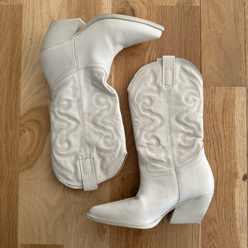 Steve Madden White Western Leather Boots size 7.5